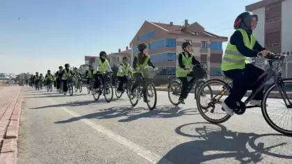Konya'da bisiklet seferberliği! Öğrenciler pedal çevirdi