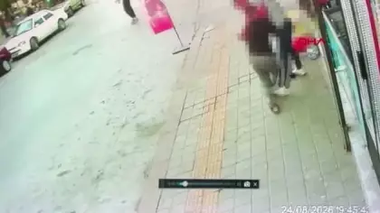 Kütahya’da eski eşinin sokakta bıçakladığı kadın ağır yaralandı; olay anı kamerada
