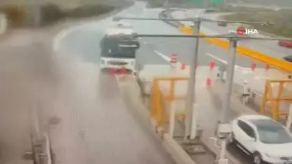 Kuzey Marmara Otoyolu'ndaki kaza anı kamerada