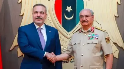 Libya'da tarihi zirve: Bakan Fidan, Hafter'le görüştü