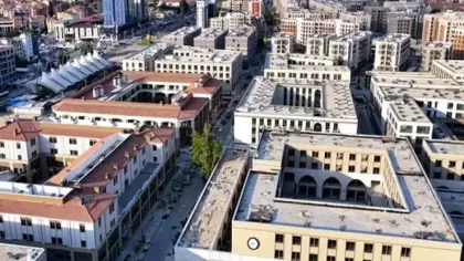 Malatya'da depremin izleri siliniyor! Esnaf kepenklerini açıyor