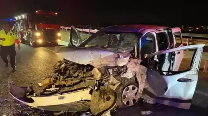 Malatya'da hafif ticari araç otomobille çarpıştı: 5 yaralı