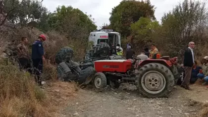 Manisa'da yürek yakan kaza: Traktör devrildi, 2 ölü, 3 yaralı var