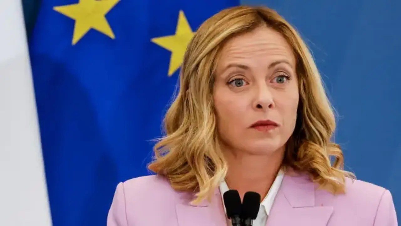 Meloni hükümetinde istifa depremi! 