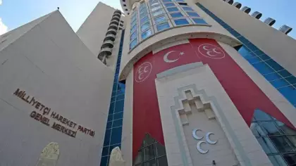 MHP'de bir teşkilatı daha feshedildi