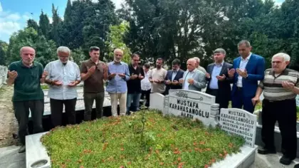 Mustafa Karahasanoğlu vefatının 4. yılında kabri başında anıldı