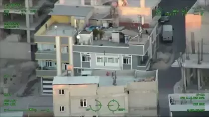 Narko Kapan operasyonunda gururlandıran an: Damdan Türk bayrağıyla selam çaktı