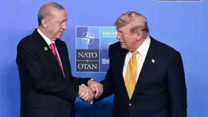 NATO Zirvesi'nde liderlere özel kalemler hediye edildi
