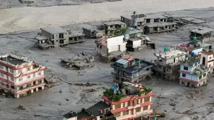 Nepal'deki sel felaketine bilanço ağırlaşıyor