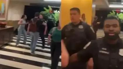 Netanyahu ABD'de yemek yediği otelde protesto edildi