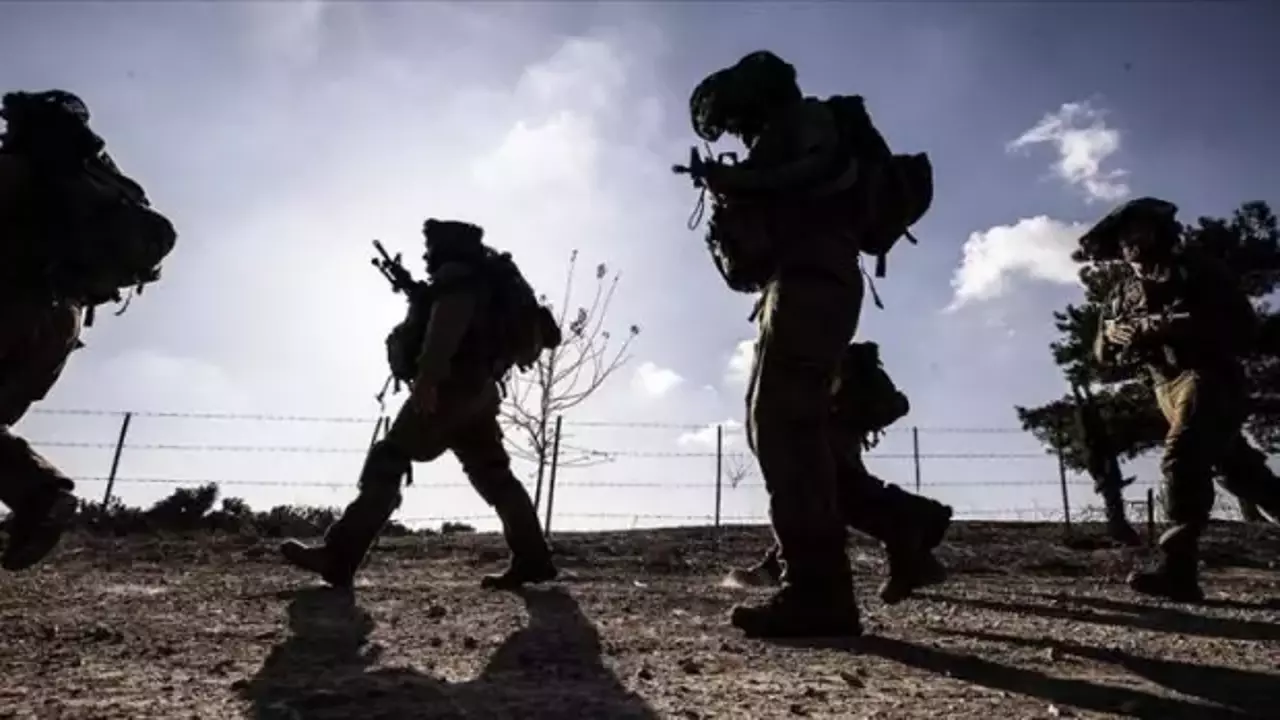 Netanyahu, personel krizi nedeniyle askerlik süresini uzatacaklarını belirtti