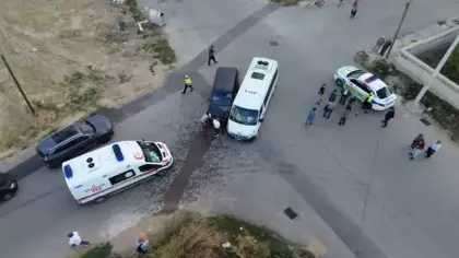 Okul servisi ile hafif ticari araç çarpıştı: 6 yaralı