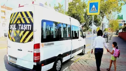 Okul servislerinde yeni tarife belli oldu: Veliler tepkili, servisçiler ucuz buluyor