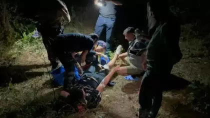 Ormana götürdükleri genci, silahla bacağından yaralayıp kaçtılar