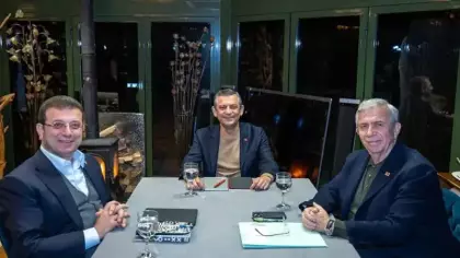 Özel ile gizlice görüşüyor iddiası: Yavaş'ın iki partiyi de elinde tutma planı ifşa oldu