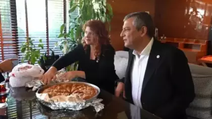 Özgür Özel tepkiler artınca geri adım attı! Önce kovdu sonra aynı sofrada buluştu