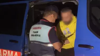 Polisin ne 'dur' ihtarına ne de uyarı ateşine aldırmadı: 40 kilometre kaçtı
