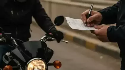 Polisten kaçmanın bedeli ağır oldu! Bir araba parası ceza yediler