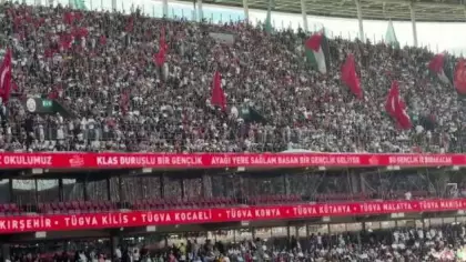 Rams Park'ta 50 bin öğrenci salavat getirdi