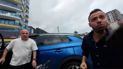 Rize'de trafikte bisiklet sürücüsüne saldırı kameraya yansıdı