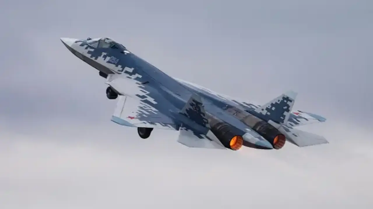 Ruslar satmaya yanaşmıyordu! Kuzey Afrika ülkesinden Su-57 hamlesi