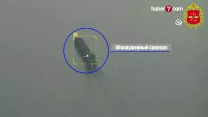 Rusya, Çornomorsk Limanı'nda askeri yük taşıdığı öne sürülen gemiyi vurduğunu açıkladı
