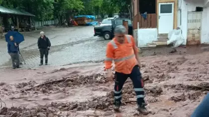 Sağanak vurdu, dere taştı: Köyde su baskınları yaşandı