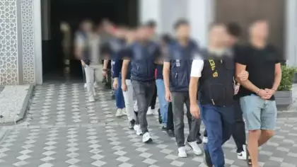 Sahte borsa uygulamasıyla milyonluk vurgun: 4,5 milyon TL’lik tuzak kuran şebekeye darbe