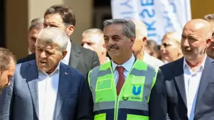 Sakarya’da şehrin merkezini ikiye ayıran tren hattı yer altına alınıyor, üzeri ise yeşil bir yaşam alanı oluyor