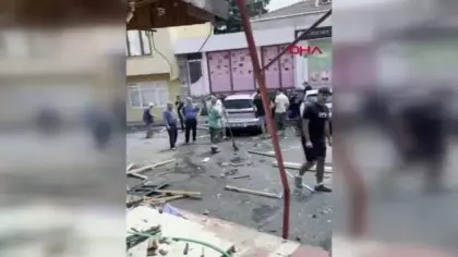 Sarıyer’de fren yerine gaza basan cip sürücüsü 5 aracı biçti: İşte kaza anı