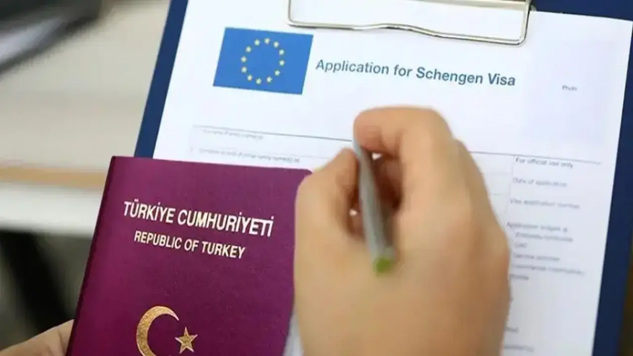 Schengen'de karaborsa isyanı: Bin euroya vize randevusu!