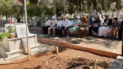 Şehit Ayşenur Ezgi Eygi mezarı başında dualarla anıldı