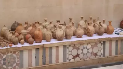 Servet değerinde! Tarihi eserleri 8 yıl koruduktan sonra devlete teslim etti!