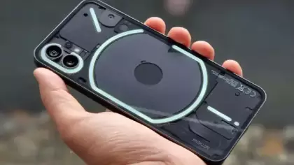 Sevilen telefon tarih oluyor! Dev marka fişini resmen çekti
