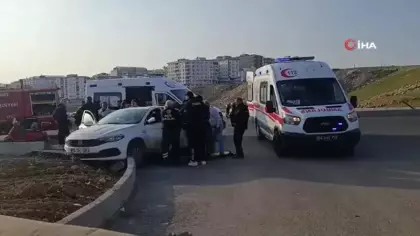 Siirt’te otomobil ile motosiklet çarpıştı: Yaralılar var
