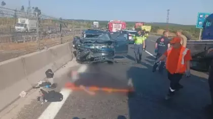Silivri'de TEM Otoyolu'nda üç aracın karıştığı zincirleme kaza: 5 yaralı
