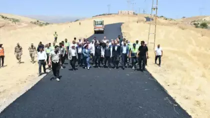 Şırnak'ta 150 kilometrelik köy yolu asfaltlama seferberliği başladı