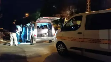 Sokak ortasında tartıştığı arkadaşını bıçakla öldürdü