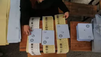 Son seçim anketinde çarpıcı sonuçlar! Zirvede fark gitgide açılıyor, bugün seçim olsa...