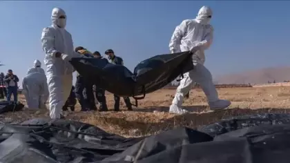 Suriye'de devrik Esad rejiminin askeri karargahında toplu mezar bulundu
