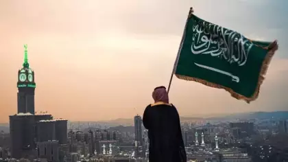 Suudi Arabistan'dan umre vizesi kararı! Büyük kolaylıklar sağladılar! İşte yeni şartlar