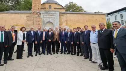 TBMM Başkanı Kurtulmuş Ahi Evran-ı Veli Camii ve Türbesi’ni ziyaret etti