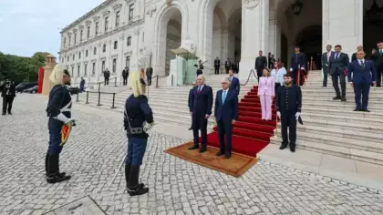 TBMM Başkanı Kurtulmuş, Portekiz'de resmi törenle karşılandı