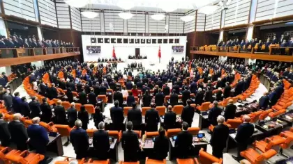 TBMM'de koltuk sayısı sil baştan değişti! İşte partilerin güncel sayıları