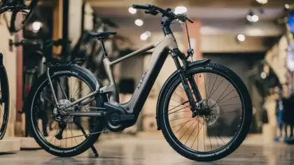 Tek şarjla 275 kilometre gidiyor! Yeni elektrikli bisiklet tanıtıldı