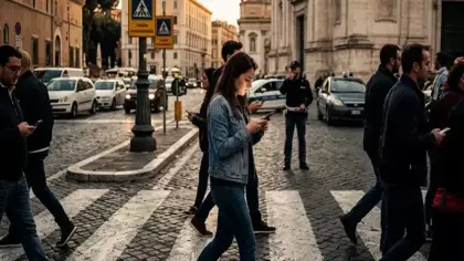 Telefona bakan yayalara ceza kesilecek! Resmen duyurdular