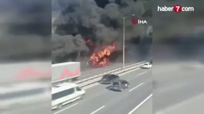 TEM Otoyolu kilit: Seyir halindeki tır alev alev yandı