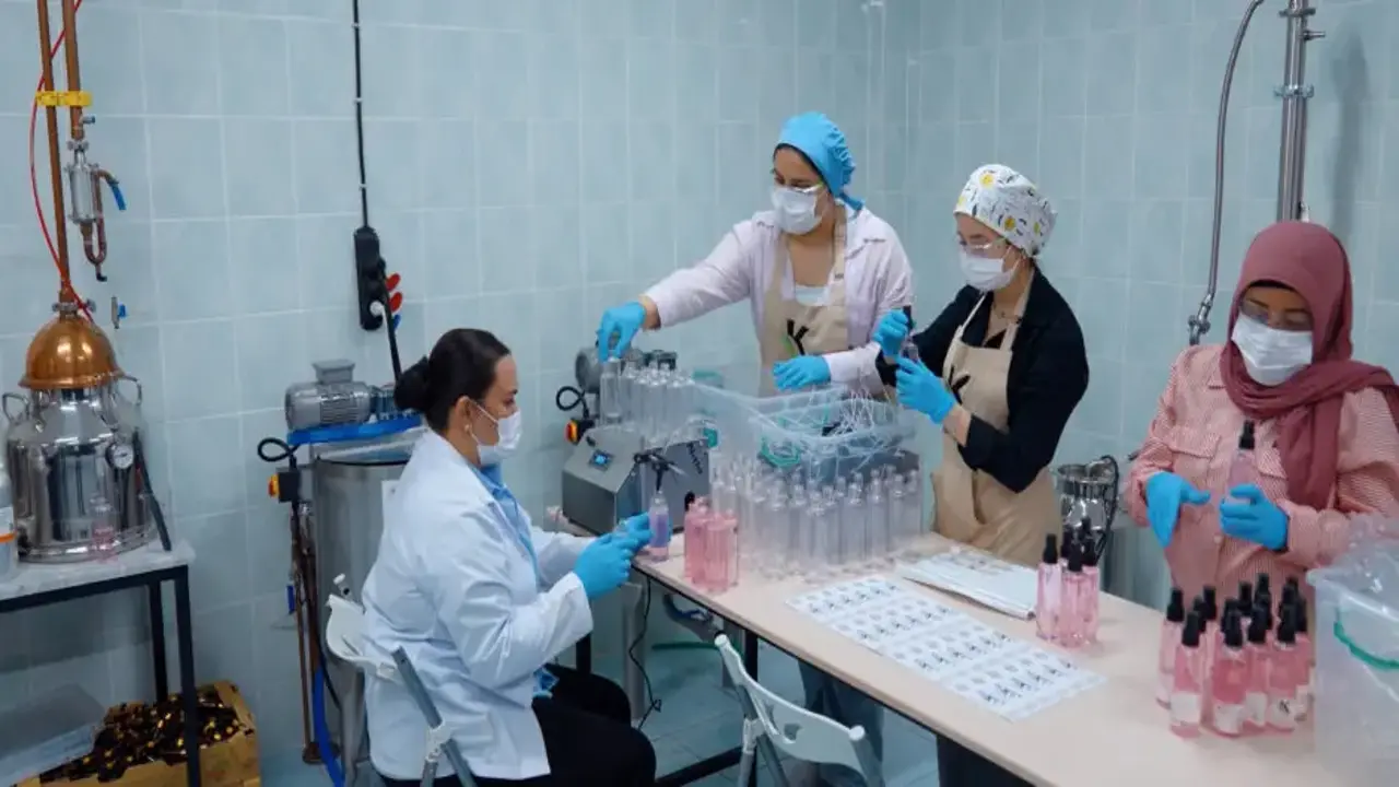 Türk Telekom destekledi: Girişimci kadınların ürünleri, dijitalin gücüyle dünya vitrinine açıldı