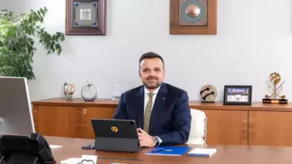 Turkcell'in yılın ikinci çeyreğinde net karı 5,2 milyar lira oldu