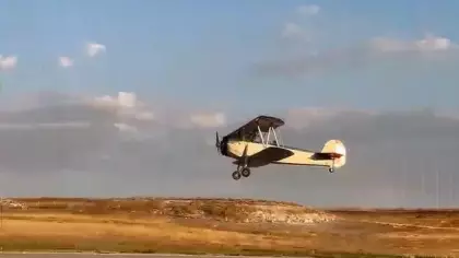 Türkiye'nin ilk seri üretim uçağı NuD-36'nın replikası gökyüzüyle buluştu